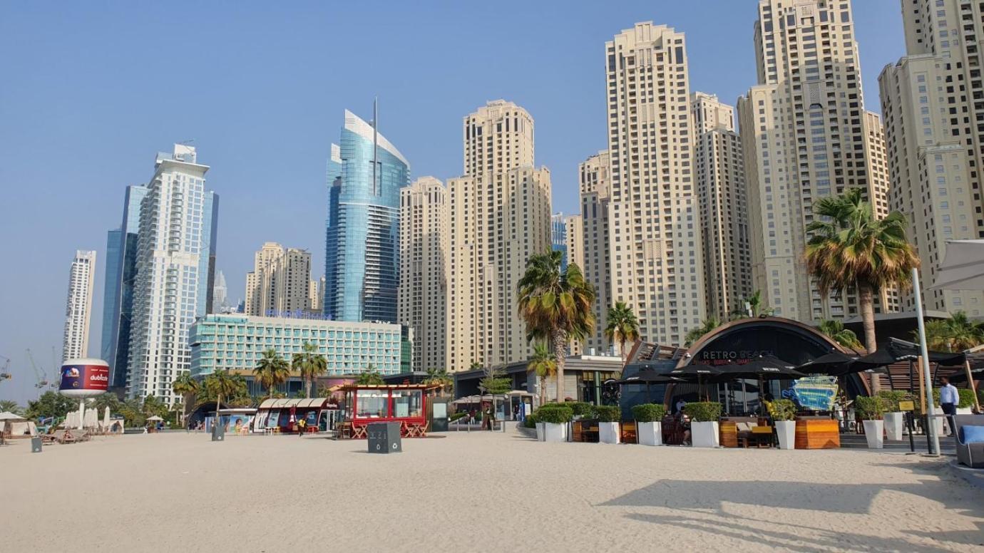 Stylish Beachside 3 Beds In Jbr * دبي