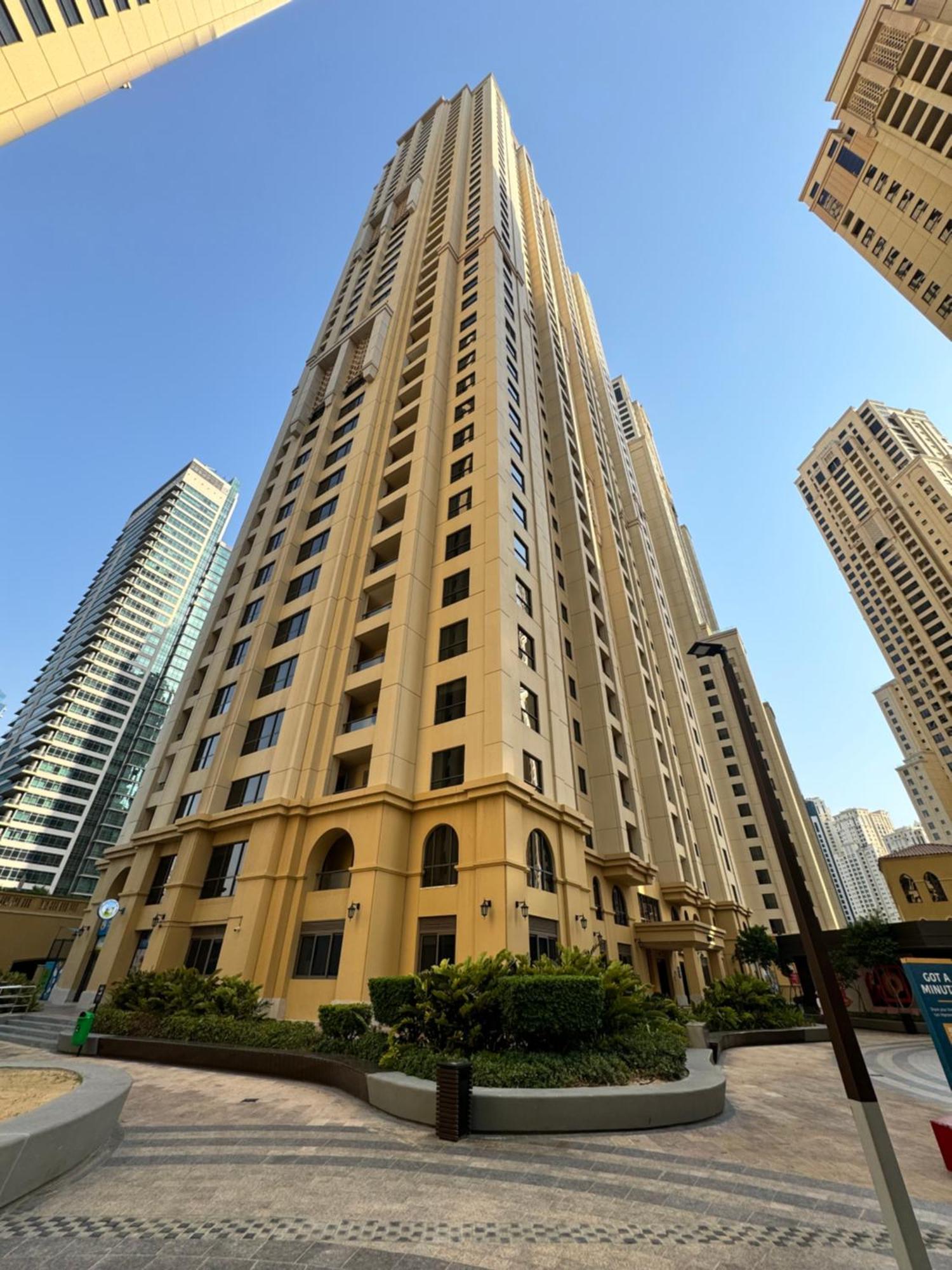 Stylish Beachside 3 Beds In Jbr شقة دبي