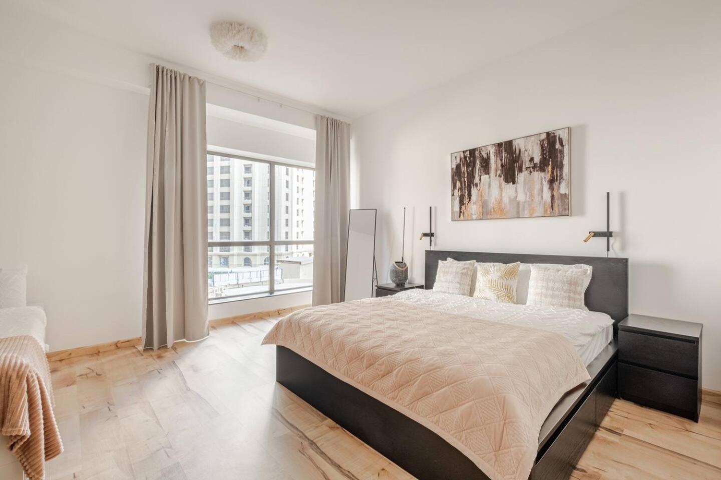 شقة Stylish Beachside 3 Beds In Jbr *